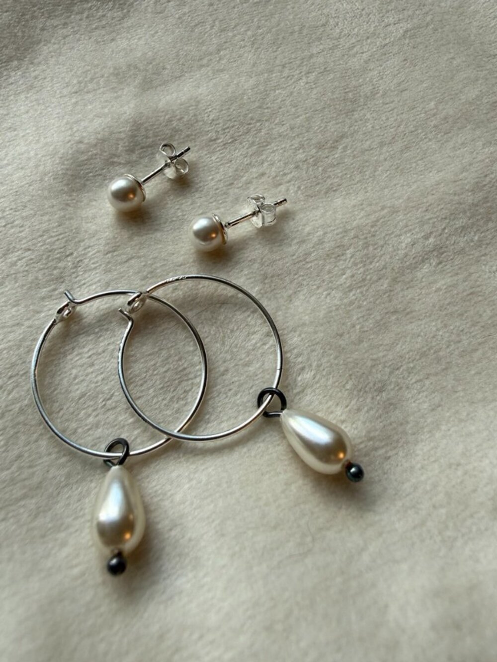 ELIZABETH & JAMES SIMULATED PEARL STUD & Hoops NEW